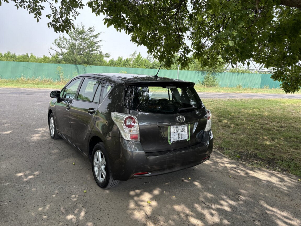 Toyota Verso 2010 год Тирасполь Тирасполь - изображение 2