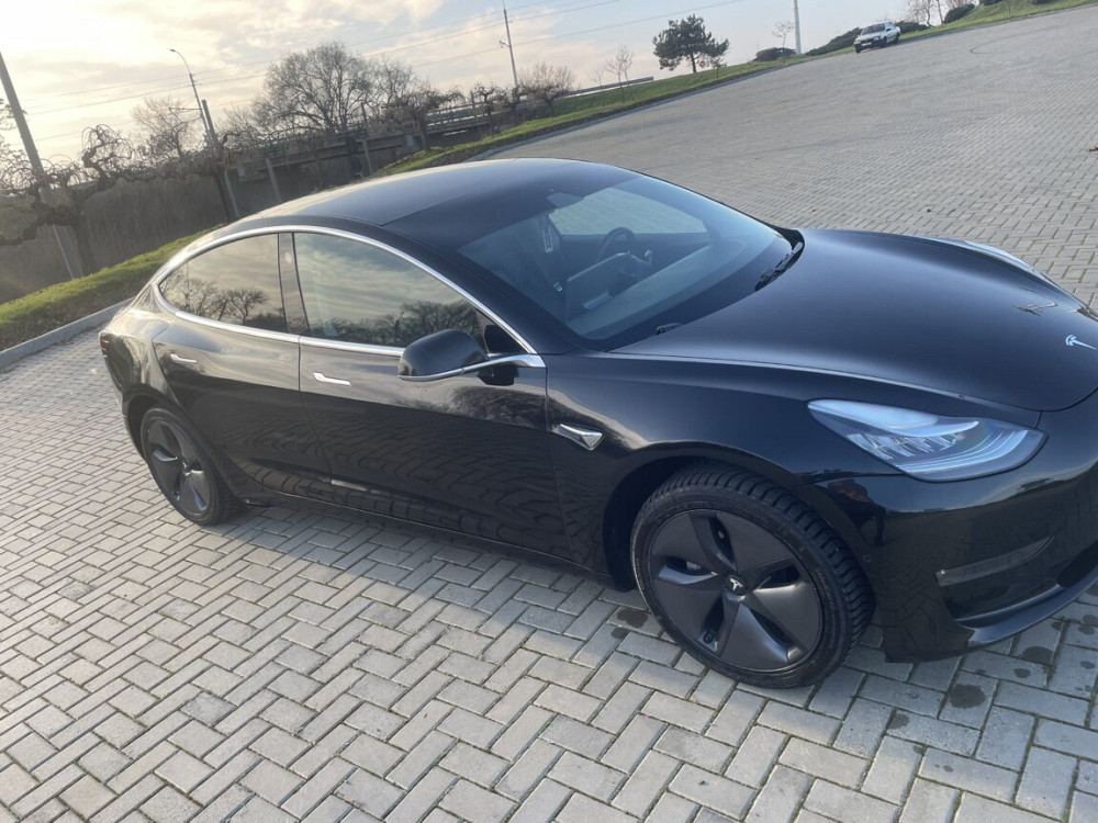 Tesla Model 3 2018 год Бендеры Бендеры - изображение 6