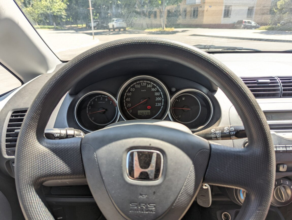 Honda Jazz 2003 год Бендеры Бендеры - изображение 2