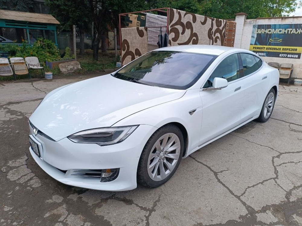 Tesla Model S 2016 год Бендеры Бендеры - изображение 2