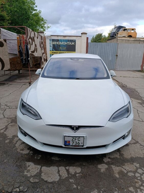 Tesla Model S 2016 год Бендеры Бендеры - изображение 3