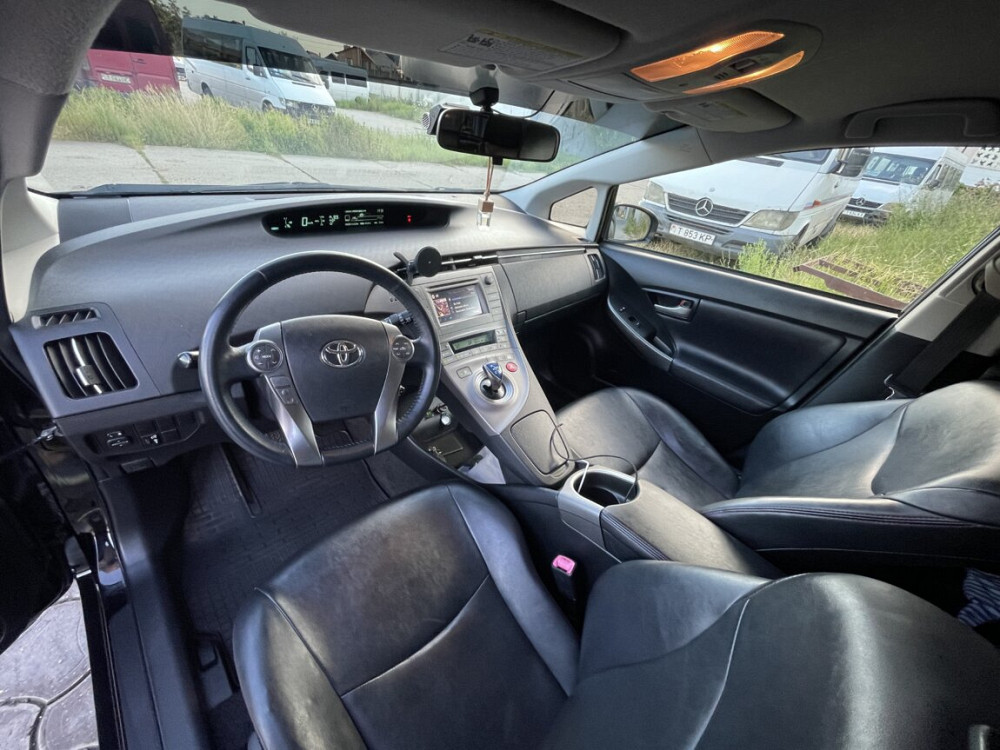 Toyota Prius 2013 год Тирасполь Тирасполь - изображение 9