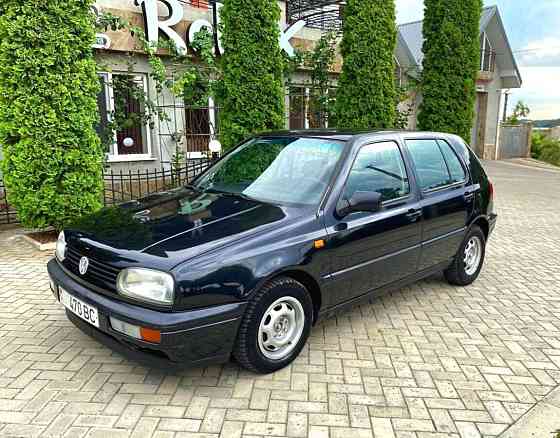 Volkswagen Golf 1995 год Суклея Суклея