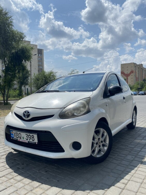 Toyota Aygo 2013 год Тирасполь Тирасполь - изображение 1