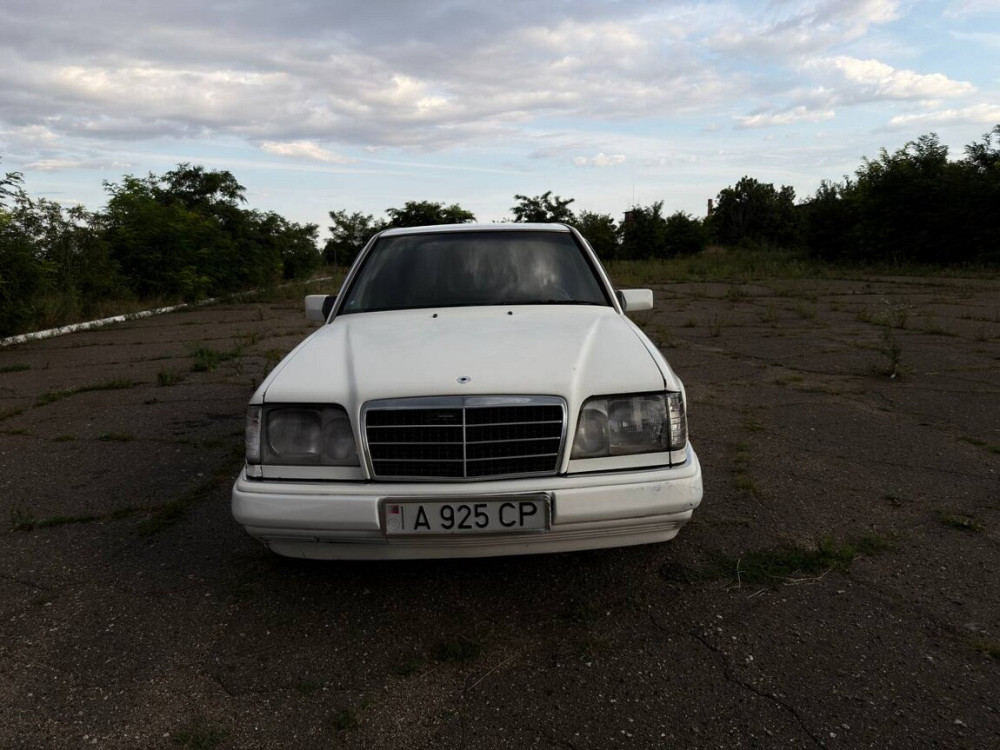 Mercedes W124 1995 год Днестровск Днестровск - изображение 3