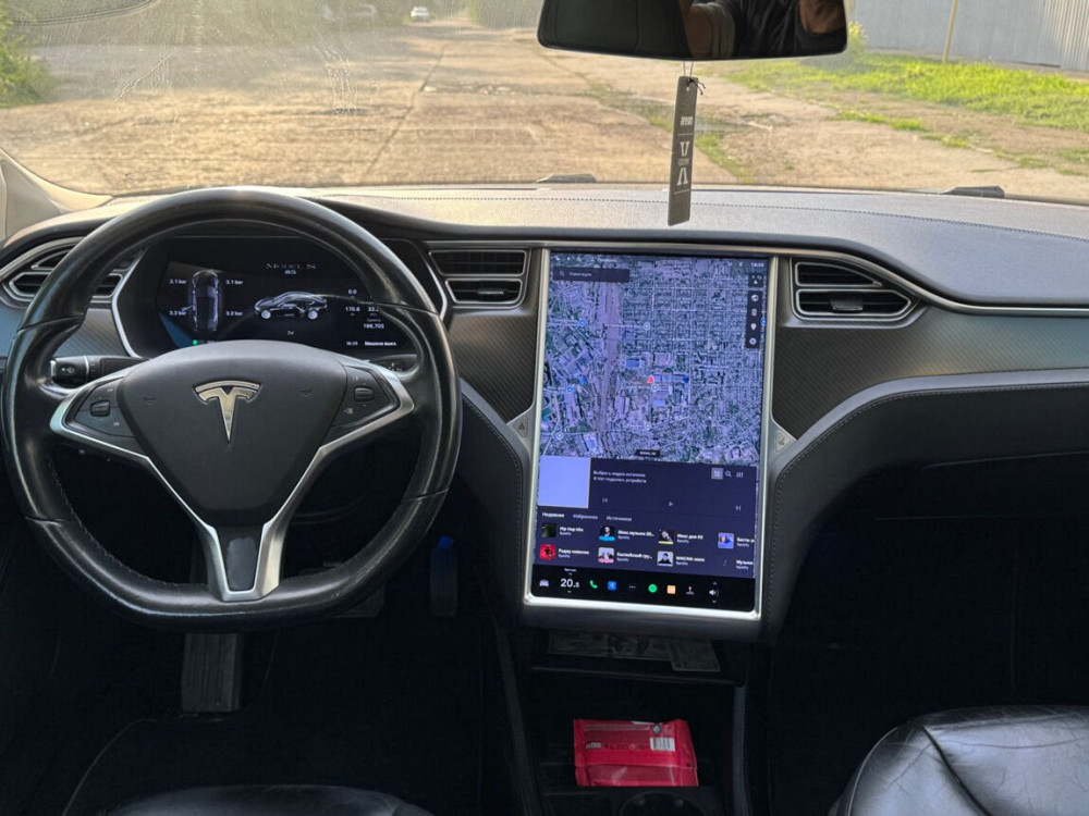 Tesla Model S 2015 год Тирасполь Тирасполь - изображение 6