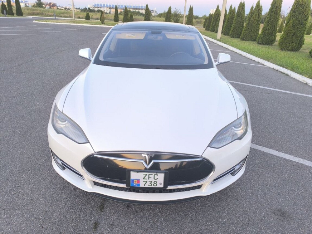 Tesla Model S 2013 год Бендеры Бендеры - изображение 10