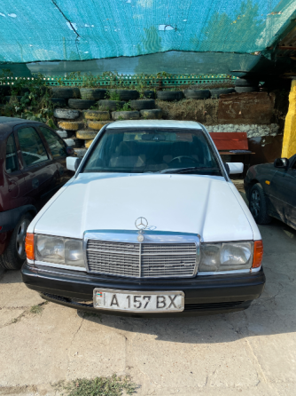 Mercedes 190 (W201) 1986 год Бендеры Бендеры
