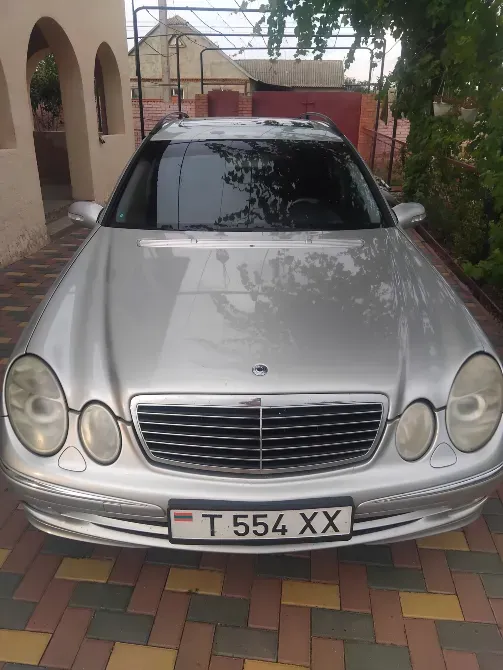 Mercedes E-Class 2004 год Суклея Суклея - изображение 1