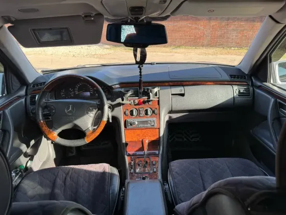 Mercedes E-Class 2001 год Тирасполь Тирасполь