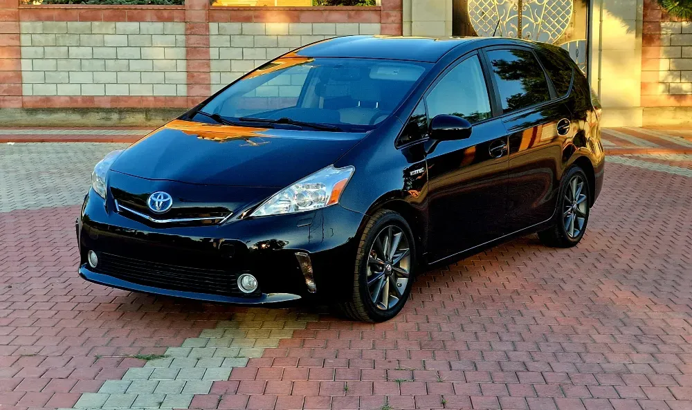Toyota Prius V 2014 год Тирасполь Тирасполь - изображение 1
