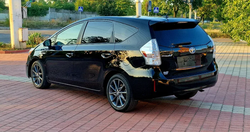 Toyota Prius V 2014 год Тирасполь Тирасполь - изображение 2