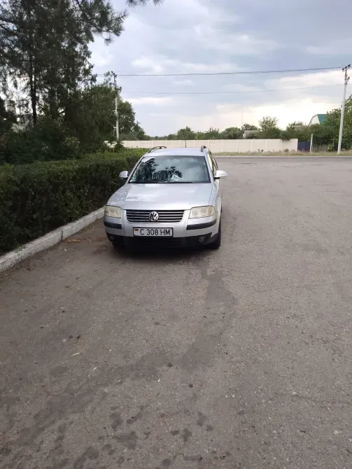 Volkswagen Passat 2004 год Слободзея Слободзея - изображение 1