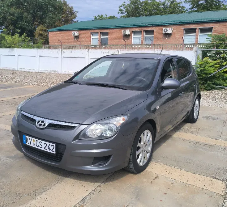 Hyundai i30 2010 год Тирасполь Тирасполь - изображение 2