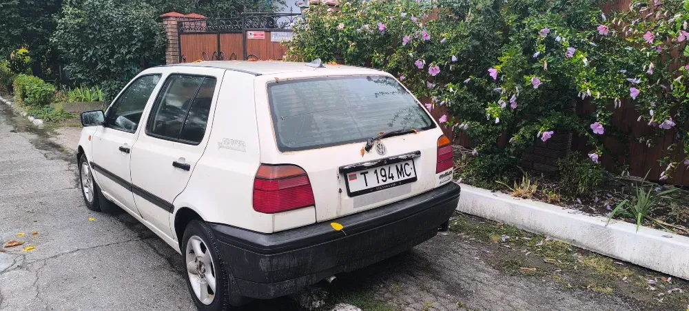 Volkswagen Golf 1993 год Рыбница Рыбница - изображение 1