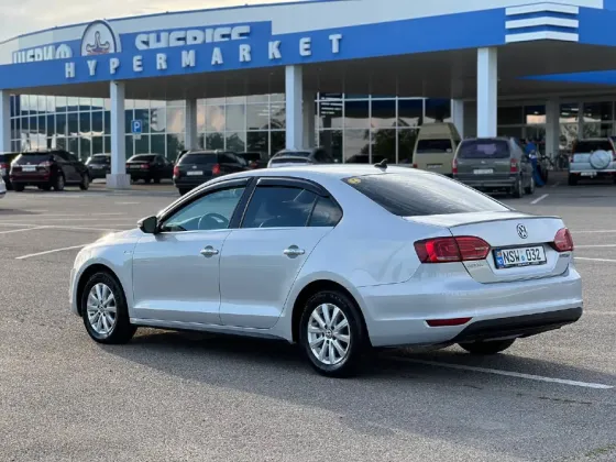 Volkswagen Jetta 2013 год Тирасполь Тирасполь