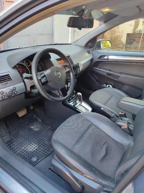 Opel Astra 2007 год Рыбница Рыбница - изображение 4