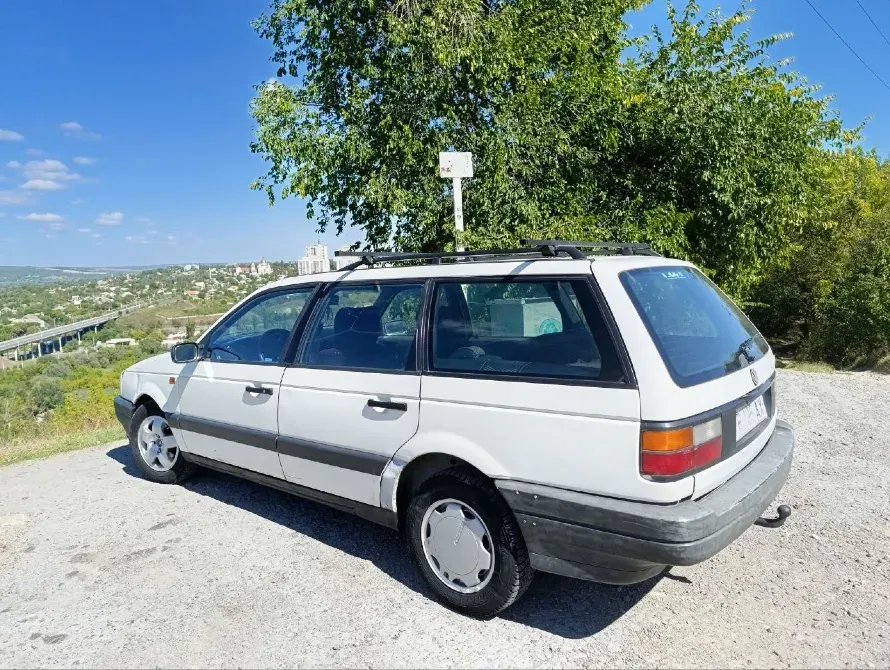 Volkswagen Passat 1991 год Рыбница Рыбница - изображение 1