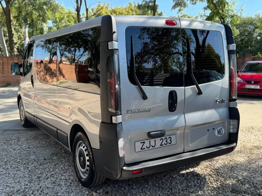 Renault Trafic 2004 год Тирасполь Тирасполь - изображение 6