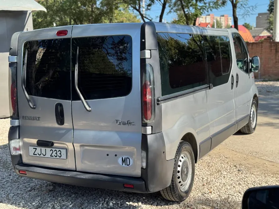 Renault Trafic 2004 год Тирасполь Тирасполь - изображение 5