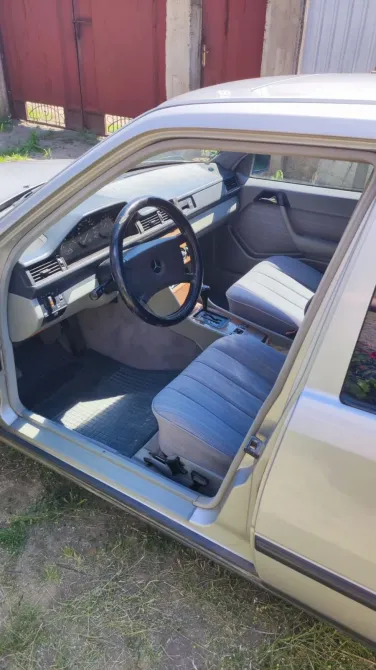 Mercedes W124 1988 год Тирасполь Тирасполь - изображение 3