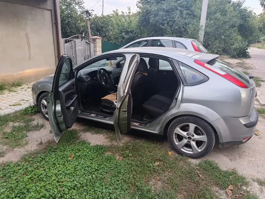 Ford Focus 2006 год Бендеры Бендеры - изображение 3