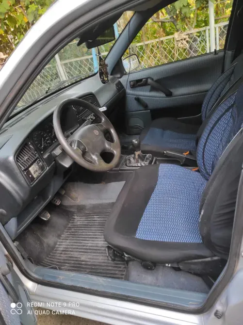 Volkswagen Passat 1993 год Слободзея Слободзея - изображение 3