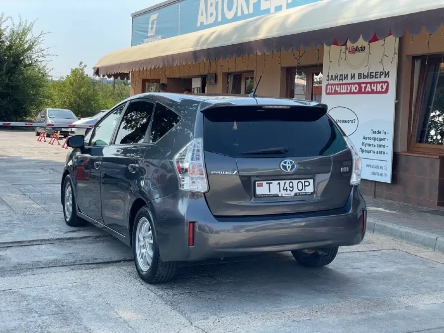 Toyota Prius 2012 год Бендеры Bender - fotografie 2