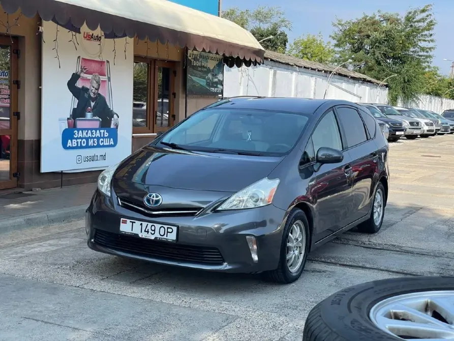 Toyota Prius 2012 год Бендеры Bender - fotografie 1