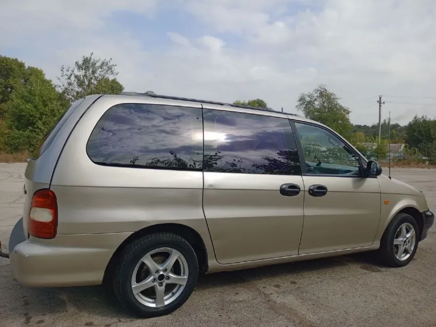 Kia Carnival 1999 год Рыбница Рыбница - изображение 7