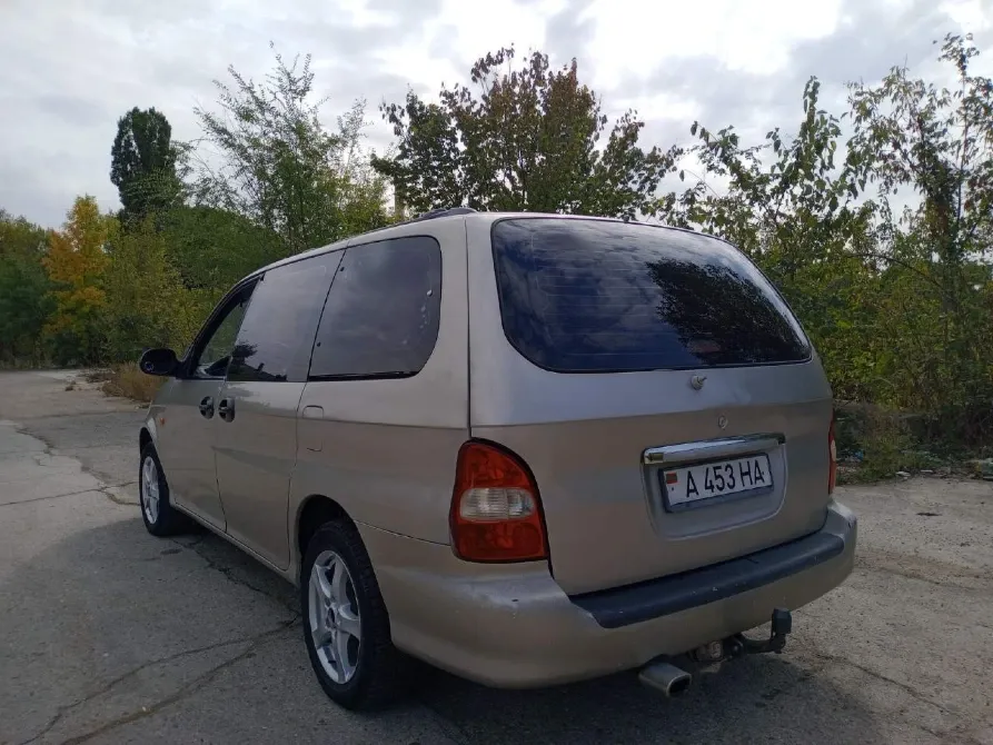 Kia Carnival 1999 год Рыбница Рыбница - изображение 4