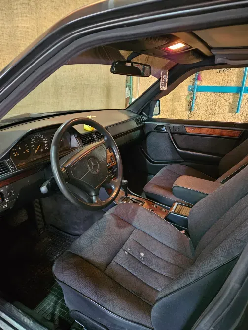 Mercedes E-Class 1994 год Тирасполь Tiraspol - fotografie 3