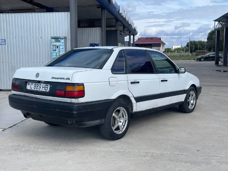 Volkswagen Passat 1993 год Тирасполь Tiraspol - fotografie 3