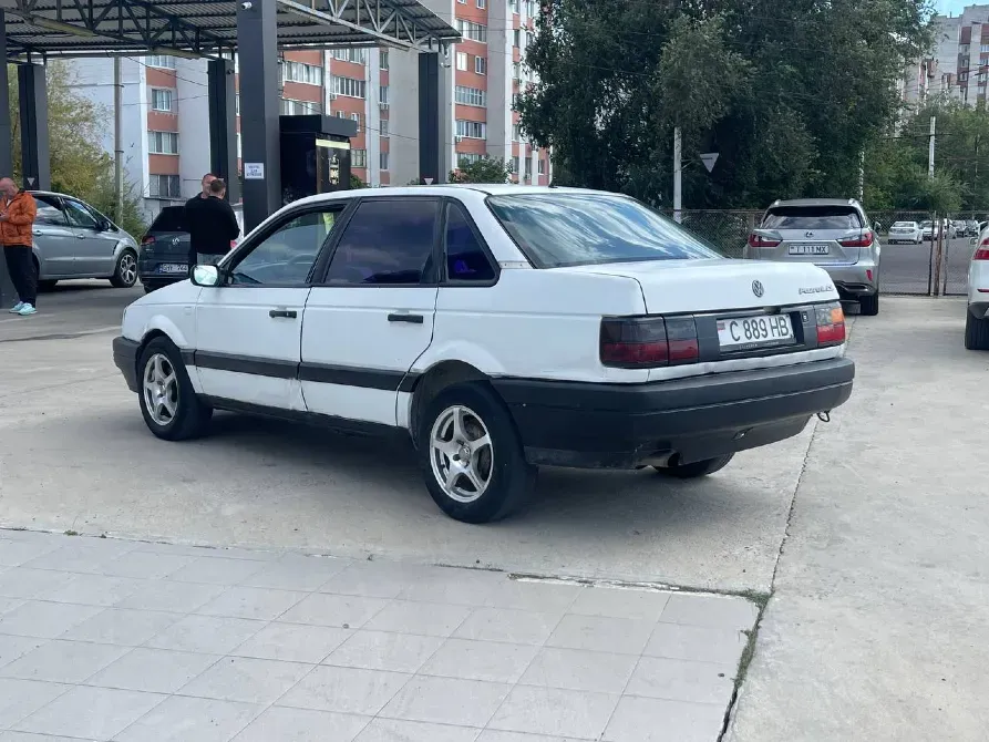 Volkswagen Passat 1993 год Тирасполь Tiraspol - fotografie 4