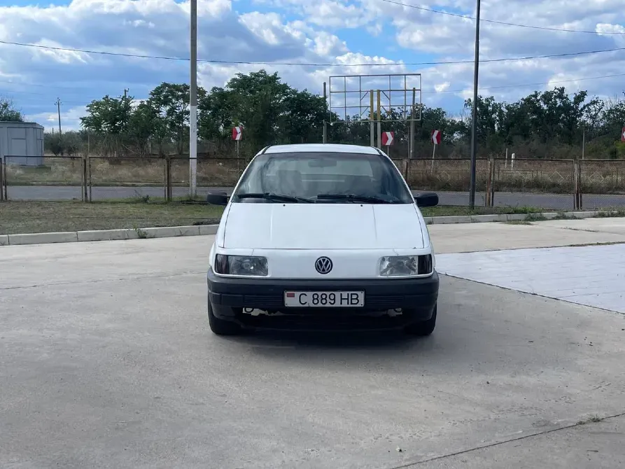 Volkswagen Passat 1990 год Тирасполь Тирасполь - изображение 3