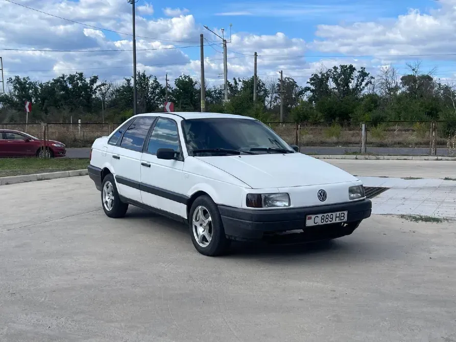 Volkswagen Passat 1990 год Тирасполь Тирасполь - изображение 1
