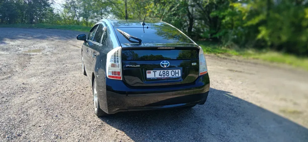 Toyota Prius 2010 год Каменка Каменка - изображение 3