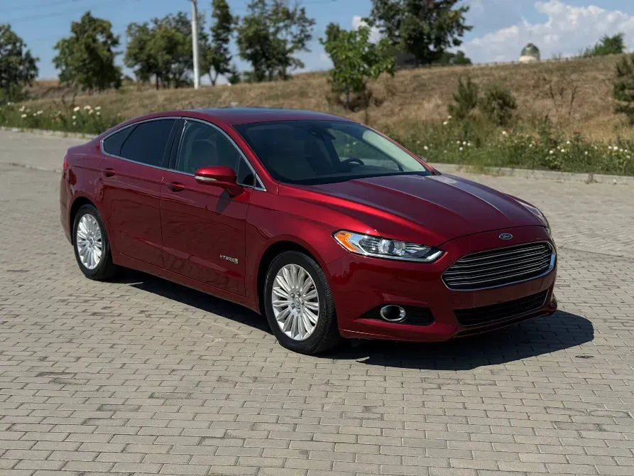 Ford Fusion 2013 год Бендеры Бендеры - изображение 3