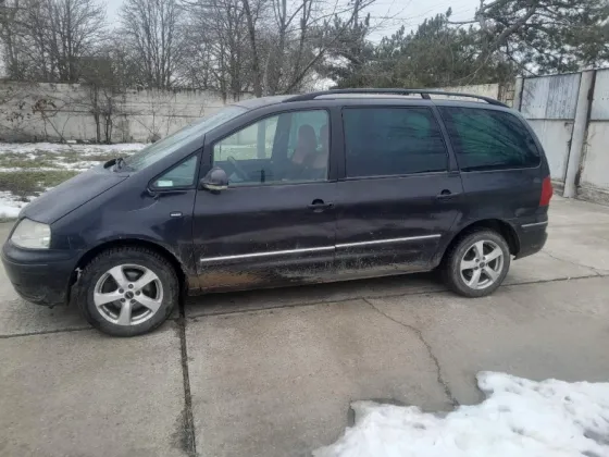 по запчастям vw sharan 2005г 1,9 96квт Днестровск