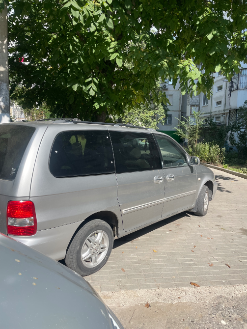 Kia Carnival 2005 год Бендеры Бендеры - изображение 8
