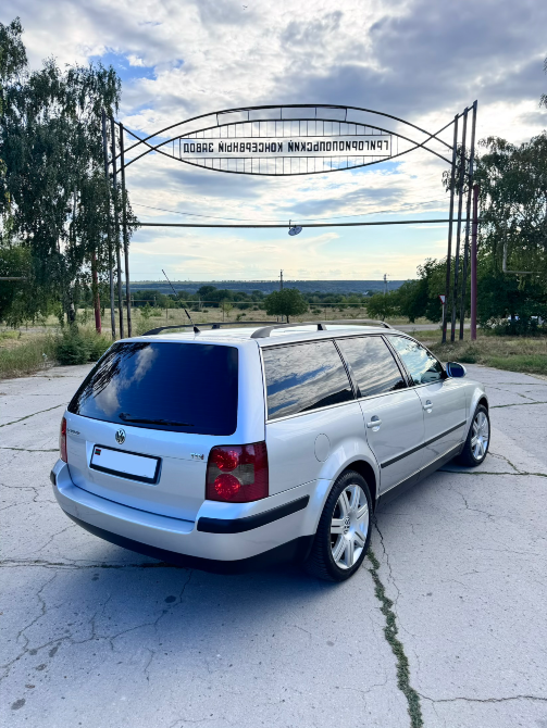 Volkswagen Passat 2004 год Тирасполь Tiraspol - fotografie 2
