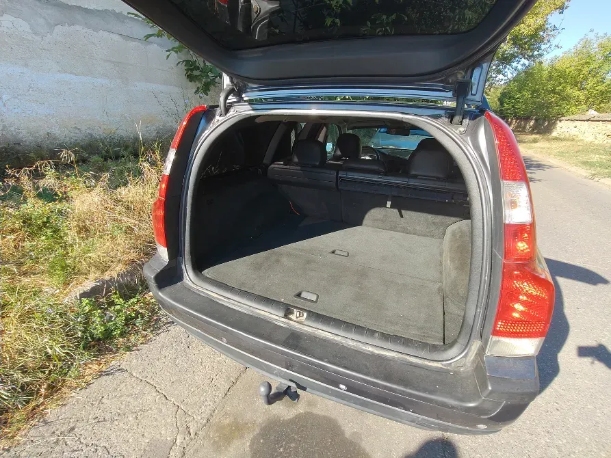 Volvo V70 2004 год Бендеры Bender - fotografie 3