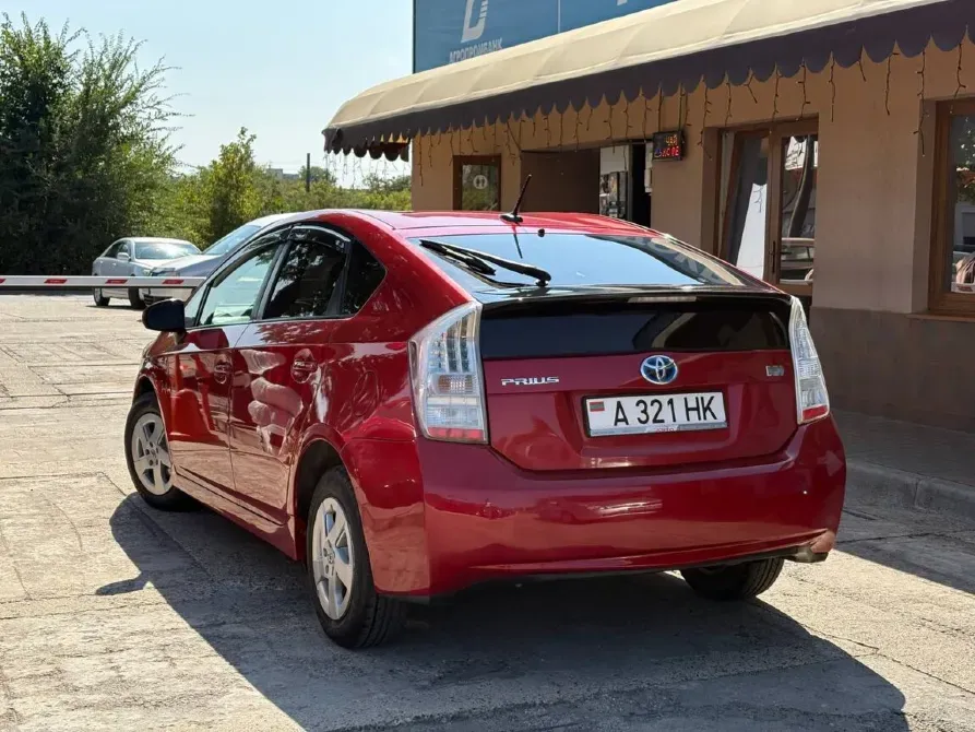 Toyota Prius 2010 год Бендеры Бендеры - изображение 2