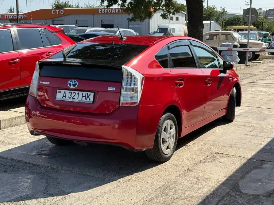 Toyota Prius 2010 год Бендеры Бендеры - изображение 3