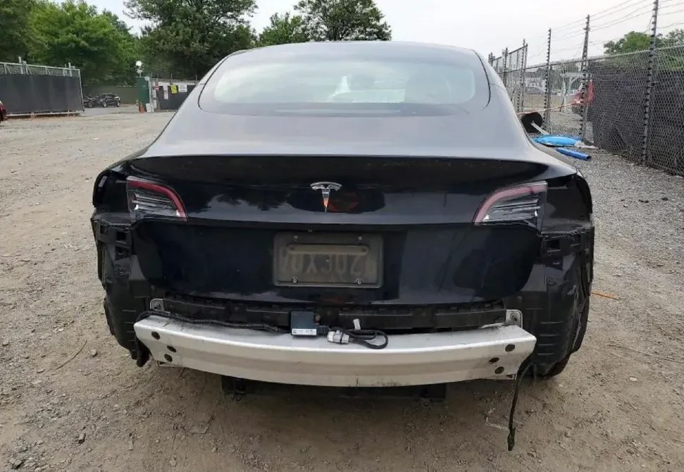 Tesla Model 3 2019 год Тирасполь Тирасполь - изображение 3