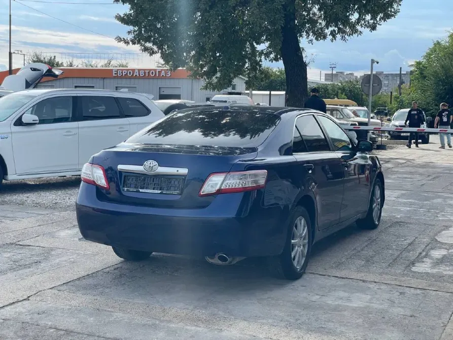 Toyota Camry 2010 год Бендеры Бендеры - изображение 2