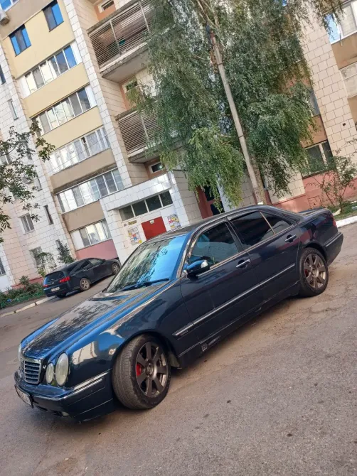 Mercedes E-Class 2001 год Тирасполь Тирасполь - изображение 3