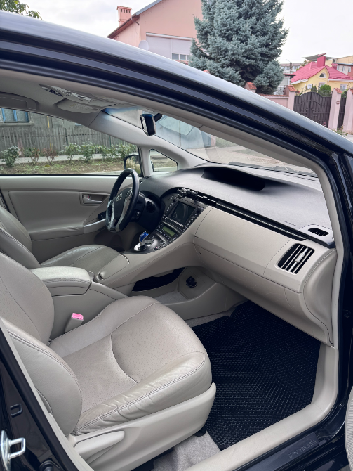 Toyota Prius 2011 год Бендеры Бендеры - изображение 7