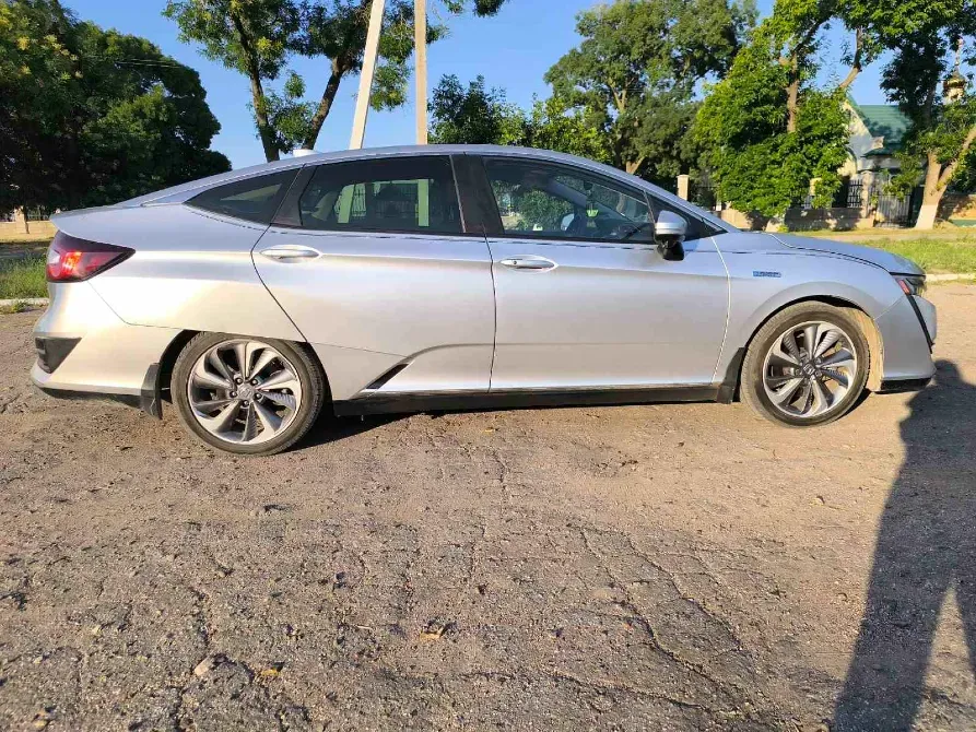 Honda Clarity 2018 год Тирасполь Тирасполь - изображение 3