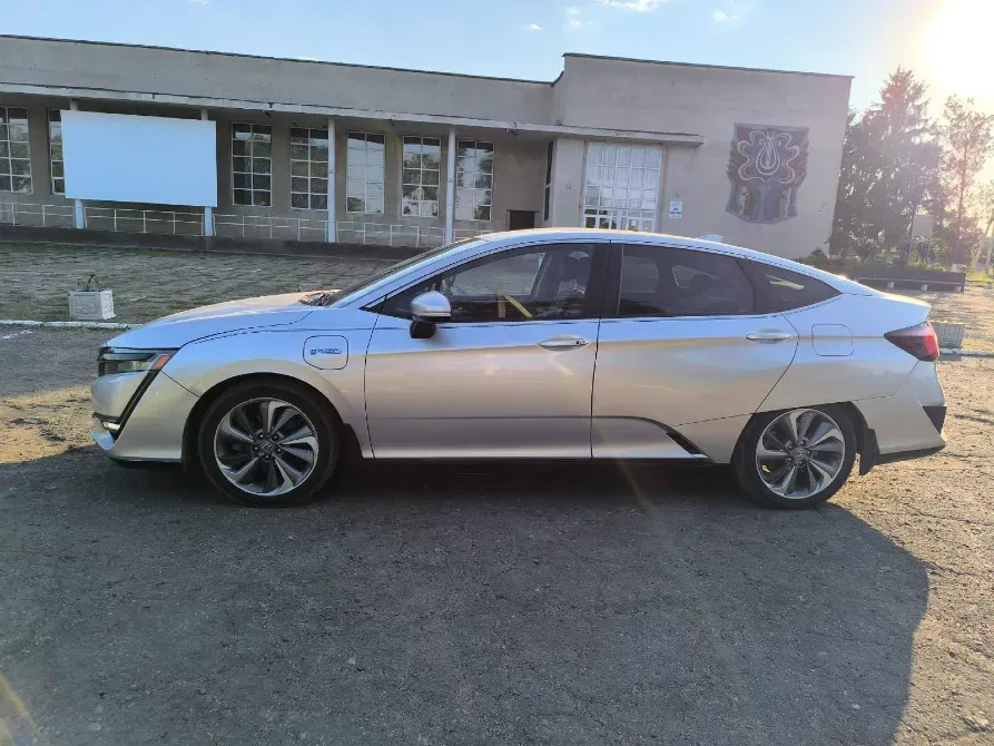 Honda Clarity 2018 год Тирасполь Тирасполь - изображение 5